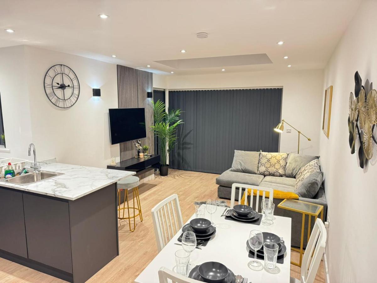 Villa Stylish 4Bd - Coop Live - Etihad - Parking - Ev à Manchester Extérieur photo